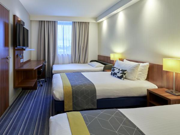 Holiday Inn Express Strasbourg Centre by IHG : photo 7 de la chambre chambre double avec canapé-lit - non-fumeurs