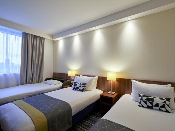 Holiday Inn Express Strasbourg Centre by IHG : photo 9 de la chambre chambre double avec canapé-lit - non-fumeurs