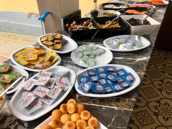 Wolf Of The City Hotel & Spa : photo 8 de la chambre chambre triple