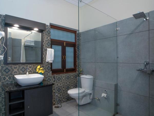 Swaroop Vilas - Lake Facing Boutique Hotel : photo 3 de la chambre suite familiale