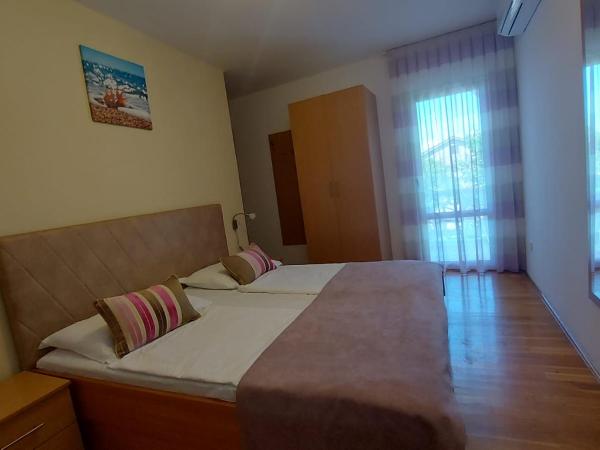 Guest house Tom : photo 2 de la chambre petite chambre double