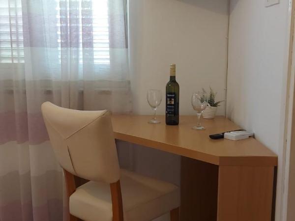 Guest house Tom : photo 6 de la chambre petite chambre double