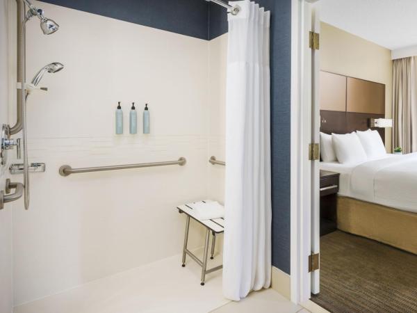 Residence Inn Atlanta Downtown : photo 9 de la chambre suite lit queen-size 1 chambre