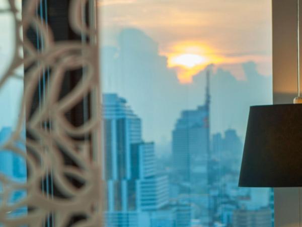 Le Meridien Bangkok : photo 10 de la chambre chambre d'angle deluxe avec 1 lit king-size 