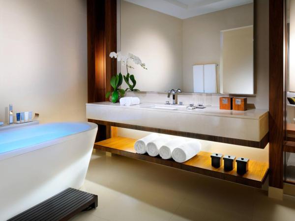 JW Marriott Marquis Hotel Dubai : photo 2 de la chambre chambre lit king-size deluxe