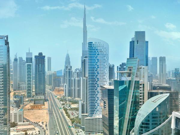 JW Marriott Marquis Hotel Dubai : photo 4 de la chambre suite d'angle lit king-size de luxe