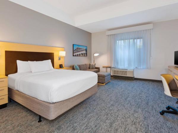TownePlace Suites by Marriott Nashville Airport : photo 4 de la chambre studio lit king-size avec canapé-lit