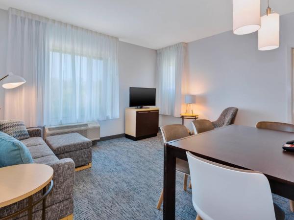 TownePlace Suites by Marriott Nashville Airport : photo 2 de la chambre suite 2 chambres
