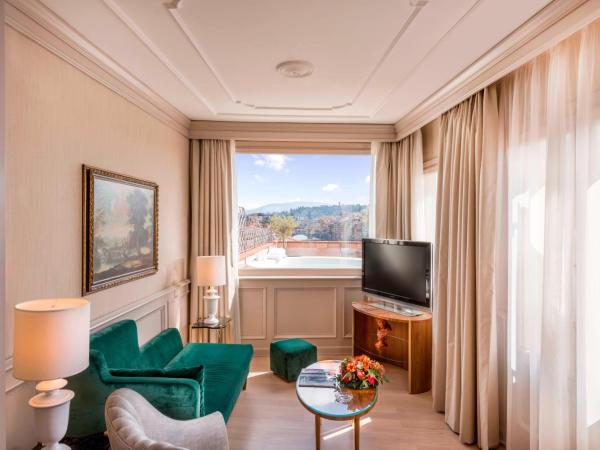 The Westin Excelsior, Florence : photo 1 de la chambre suite belvédère 1 chambre lit king-size - vue sur fleuve arno