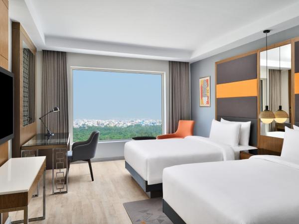 Le Meridien Hyderabad : photo 3 de la chambre club room - twin bed with with 15% discount on food and soft beverage and spa and free longue access