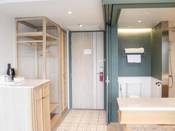 The Quarter Chaophraya by UHG : photo 6 de la chambre chambre quartier avec lit king-size - vue sur rivière quartier