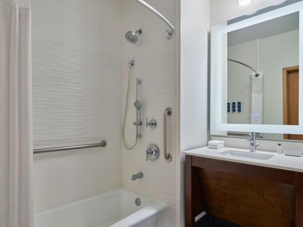 Four Points by Sheraton Houston Intercontinental Airport : photo 5 de la chambre wellness suite, 1 bedroom suite, 1 king