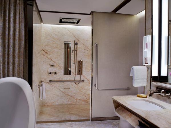 The Ritz-Carlton Shanghai, Pudong : photo 5 de la chambre city light view king room