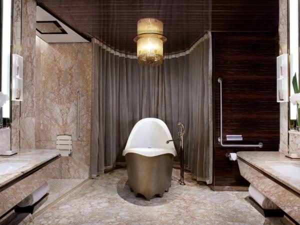 The Ritz-Carlton Shanghai, Pudong : photo 4 de la chambre suite shanghai - vue sur bund