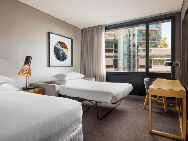 Four Points by Sheraton Sydney, Central Park : photo 3 de la chambre chambre lit king-size