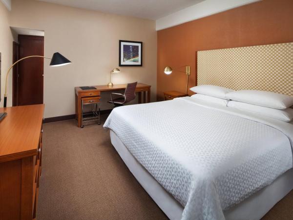 Four Points by Sheraton Los Angeles International Airport : photo 3 de la chambre chambre lit king-size