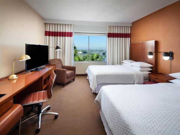 Four Points by Sheraton Los Angeles International Airport : photo 2 de la chambre chambre lit queen-size plus spacieuse avec 2 lits queen-size