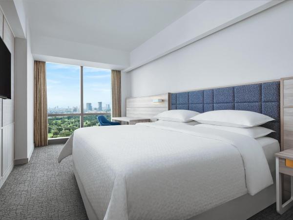 Four Points by Sheraton Surabaya, Pakuwon Indah : photo 1 de la chambre chambre lit king-size deluxe