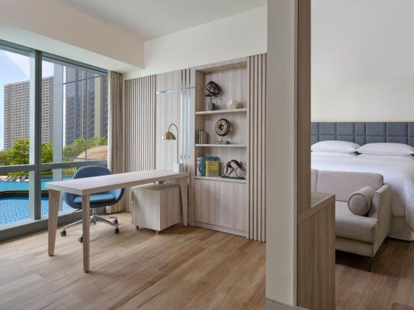 Four Points by Sheraton Surabaya, Pakuwon Indah : photo 6 de la chambre suite junior avec 1 lit king-size 