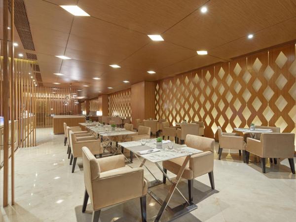 The Westin Shenzhen Nanshan : photo 3 de la chambre chambre lit king-size exécutive - accès au salon exécutif