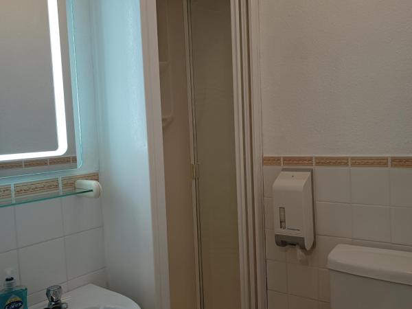 Westgate Hotel : photo 7 de la chambre chambre double avec salle de bains privative