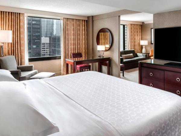 Sheraton Centre Toronto Hotel : photo 5 de la chambre suite junior avec 1 lit king-size 