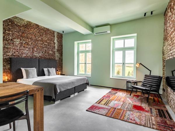 Landgoed Kasteel de Hoogenweerth : photo 3 de la chambre studio avec douche dans auberge (2 personnes)
