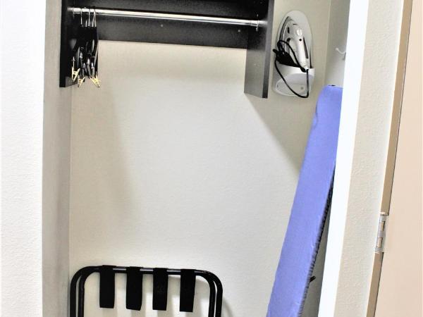 Trident Inn & Suites New Orleans : photo 9 de la chambre chambre lit king-size