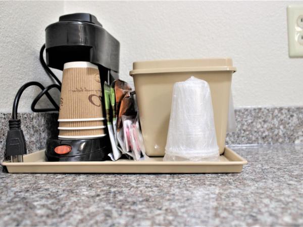 Trident Inn & Suites New Orleans : photo 8 de la chambre chambre lit king-size