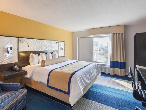Southbank Hotel by Marriott Jacksonville Riverwalk : photo 2 de la chambre guest room, 1 king, street view