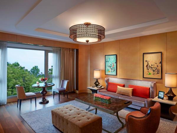 ITC Grand Chola, a Luxury Collection Hotel, Chennai : photo 3 de la chambre suite chola, 1 chambre, lit king-size, vue sur ville, aile nord