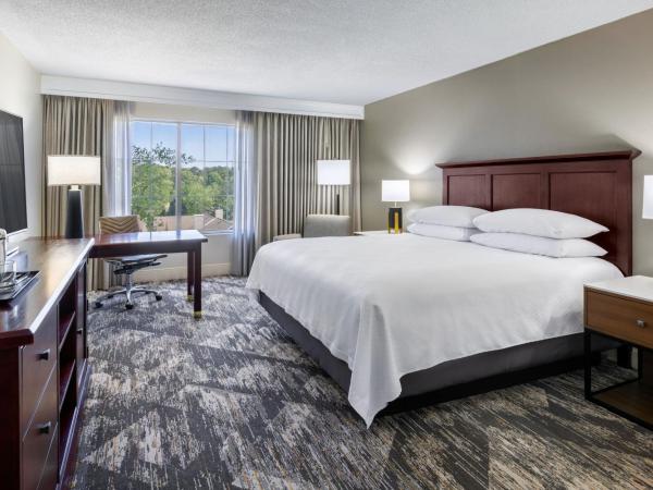 Sheraton Atlanta Perimeter North : photo 1 de la chambre chambre lit king-size