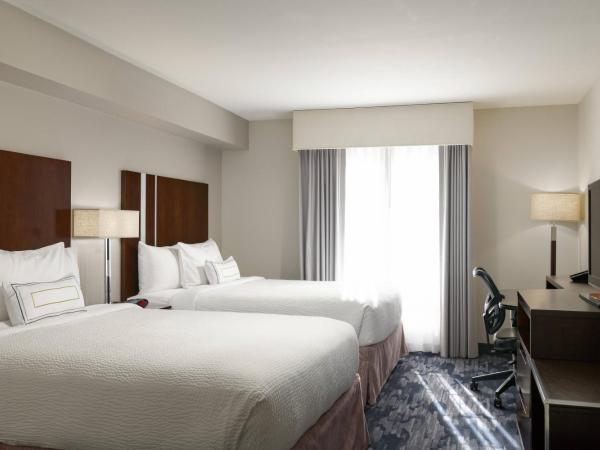 Fairfield Inn & Suites San Diego Old Town : photo 1 de la chambre chambre avec 2 grands lits queen-size 