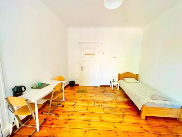 Atlas' House : photo 1 de la chambre chambre double avec lit d'appoint