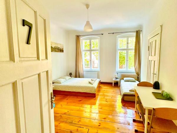 Atlas' House : photo 4 de la chambre chambre double avec lit d'appoint