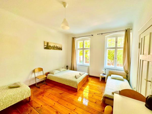 Atlas' House : photo 10 de la chambre chambre double avec lit d'appoint