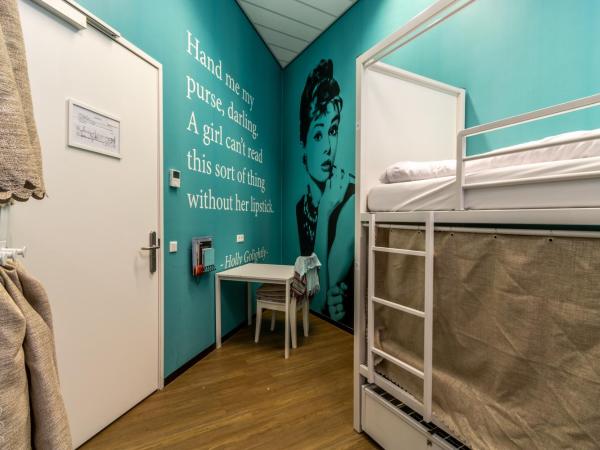 Hostelle - women only hostel Amsterdam : photo 4 de la chambre lit dans dortoir pour femmes de 4 lits