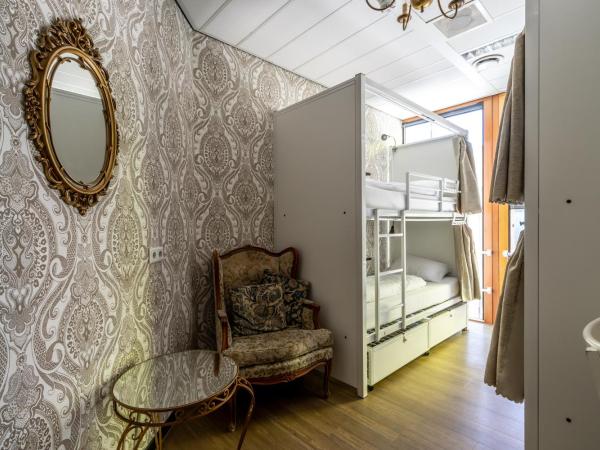 Hostelle - women only hostel Amsterdam : photo 1 de la chambre lit dans dortoir pour femmes de 4 lits