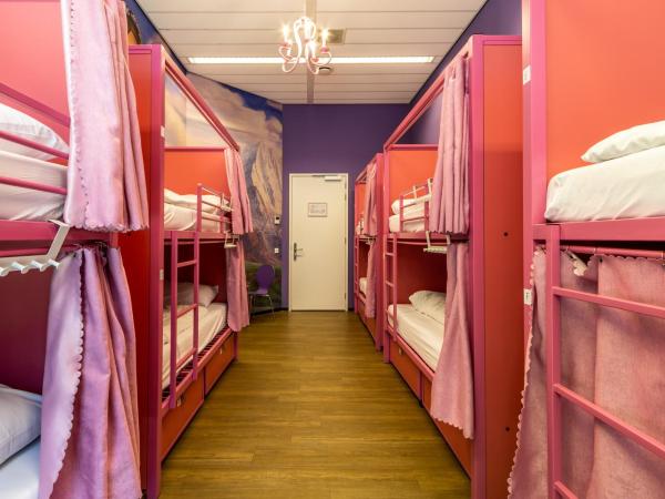 Hostelle - women only hostel Amsterdam : photo 2 de la chambre lit dans dortoir pour femmes de 10 lits