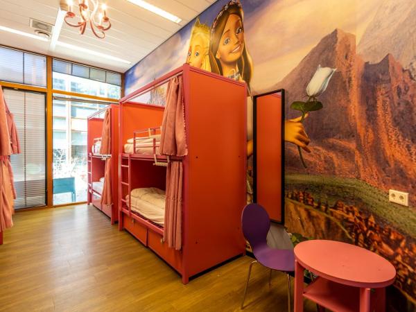 Hostelle - women only hostel Amsterdam : photo 1 de la chambre lit dans dortoir pour femmes de 10 lits