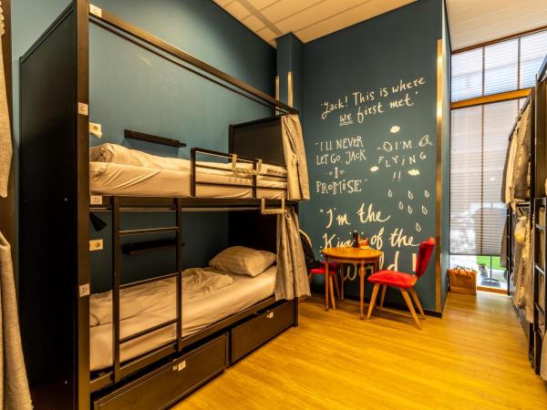 Hostelle - women only hostel Amsterdam : photo 4 de la chambre lit dans dortoir pour femmes de 10 lits