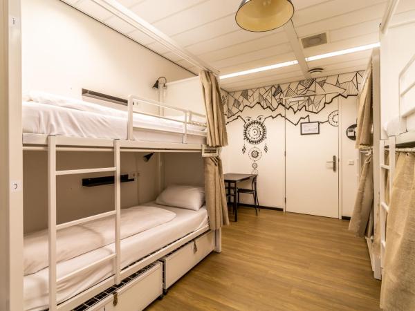 Hostelle - women only hostel Amsterdam : photo 6 de la chambre lit dans dortoir pour femmes de 10 lits
