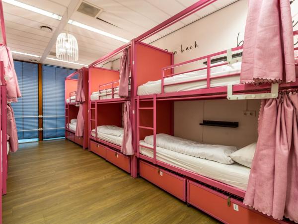 Hostelle - women only hostel Amsterdam : photo 10 de la chambre lit dans dortoir pour femmes de 10 lits