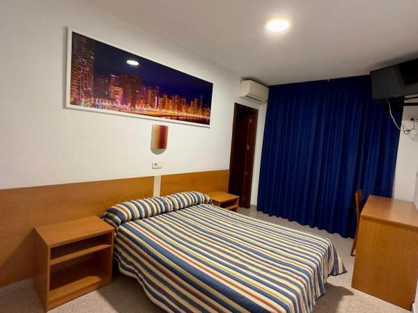 La Orozca Benidorm : photo 7 de la chambre chambre lits jumeaux