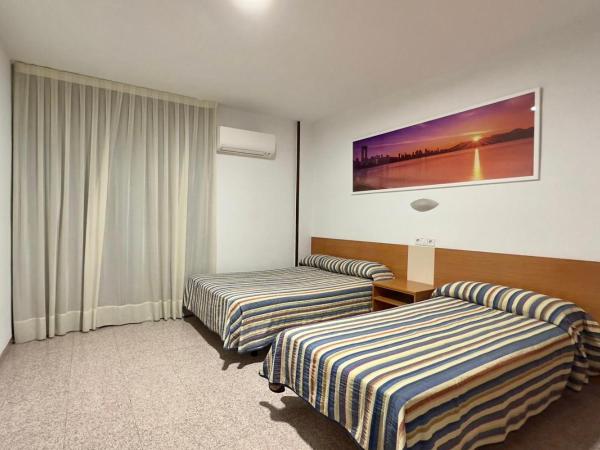 La Orozca Benidorm : photo 4 de la chambre chambre triple