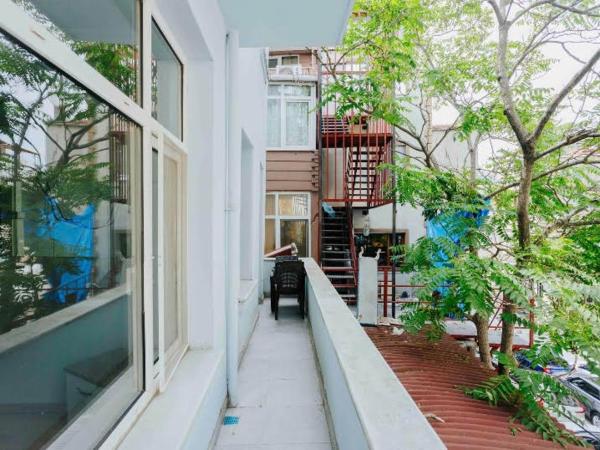 Windrose Hostel Istanbul : photo 5 de la chambre chambre lits jumeaux avec balcon