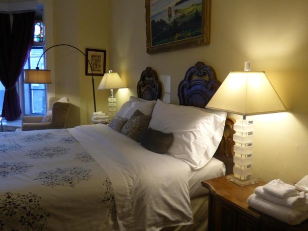 Gingerbread Manor : photo 7 de la chambre chambre lit king-size