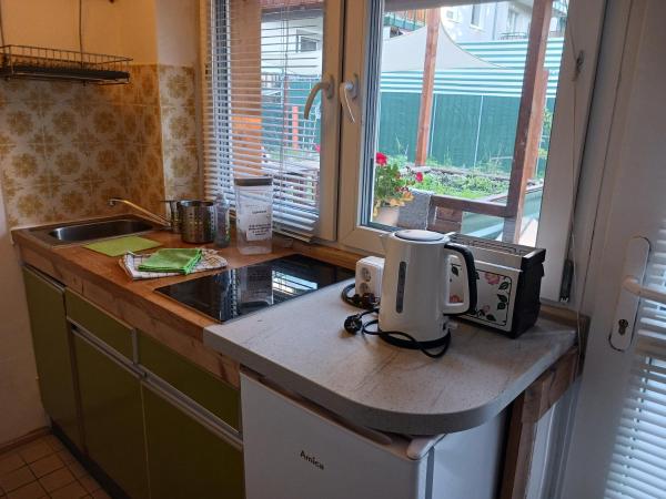 Squat Deluxe Berlin, the hostel : photo 5 de la chambre chambre double deluxe avec baignoire