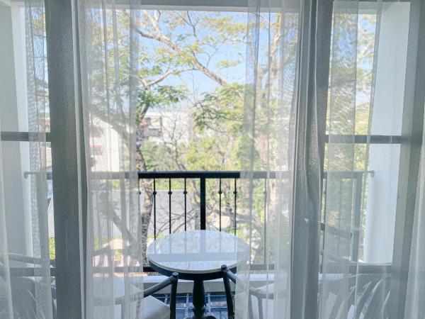 MORA Boutique Hotel - SHA Extra Plus : photo 5 de la chambre chambre double - vue sur piscine