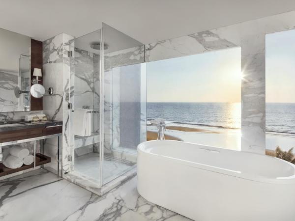 JW Marriott Mumbai Juhu : photo 1 de la chambre 	 royal beach suite, executive lounge access, 1 king
